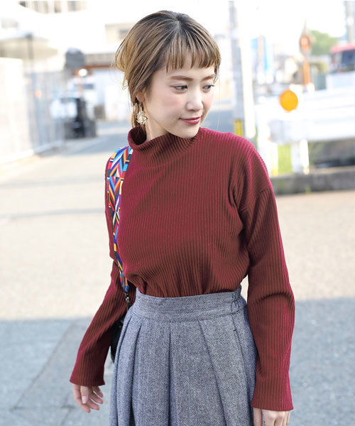 select MOCA（セレクトモカ）の「【カラバリ4色】テレコリブハイネックドロップショルダーボックスシルエット長袖トップス（ニット/セーター・レディース・ボルドー/ブラック/カーキ/グレー・FREE）」の7枚目の写真