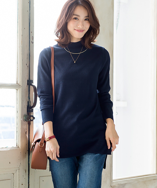 Pierrot（ピエロ）の「裾スリット入り ハイネック リブニット チュニック（ニット/セーター・レディース・ブラック×グレー/チャコール/ネイビー/ブルー系その他/グレー系その他/ブラウン系その他/グリーン/ブラック/ホワイト×グリーン/ブラック×ホワイト/ブラウン/グレー/オフホワイト・L/M）」の12枚目の写真