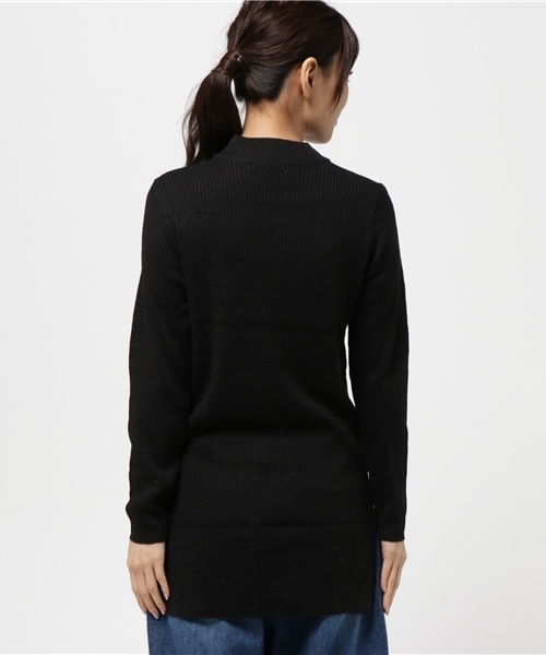 Pierrot（ピエロ）の「裾スリット入り ハイネック リブニット チュニック（ニット/セーター・レディース・ブラック×グレー/チャコール/ネイビー/ブルー系その他/グレー系その他/ブラウン系その他/グリーン/ブラック/ホワイト×グリーン/ブラック×ホワイト/ブラウン/グレー/オフホワイト・L/M）」の17枚目の写真