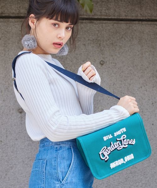 Casselini（キャセリーニ）の「ユニフォーム刺繍ウエストBAG（ボディバッグ/ウエストポーチ・レディース・ホワイト/ブラウン/レッド/グリーン・FREE）」の4枚目の写真