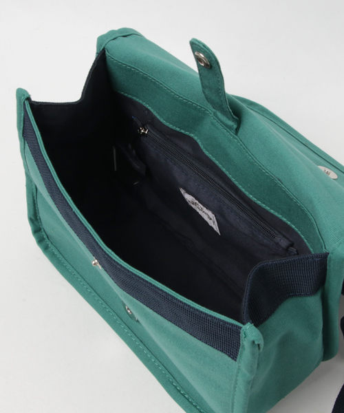 Casselini（キャセリーニ）の「ユニフォーム刺繍ウエストBAG（ボディバッグ/ウエストポーチ・レディース・ホワイト/ブラウン/レッド/グリーン・FREE）」の6枚目の写真