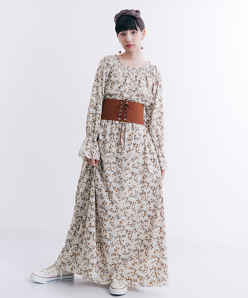 MERLOT（メルロー）の「小花柄ギャザーネックワンピース1241（ワンピース・レディース・ベージュ/キャメル/ブラック・FREE）」の15枚目の写真