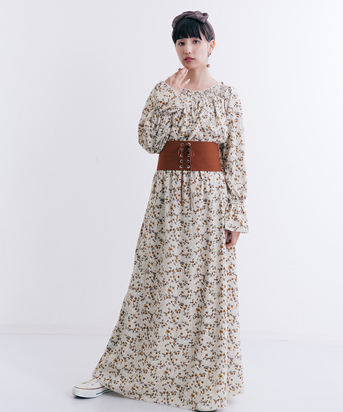 MERLOT（メルロー）の「小花柄ギャザーネックワンピース1241（ワンピース・レディース・ベージュ/キャメル/ブラック・FREE）」の16枚目の写真