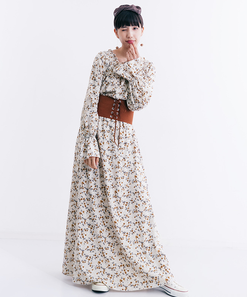 MERLOT（メルロー）の「小花柄ギャザーネックワンピース1241（ワンピース・レディース・ベージュ/キャメル/ブラック・FREE）」の18枚目の写真