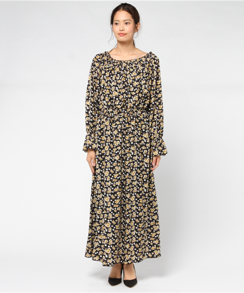 MERLOT（メルロー）の「小花柄ギャザーネックワンピース1241（ワンピース・レディース・ベージュ/キャメル/ブラック・FREE）」の4枚目の写真