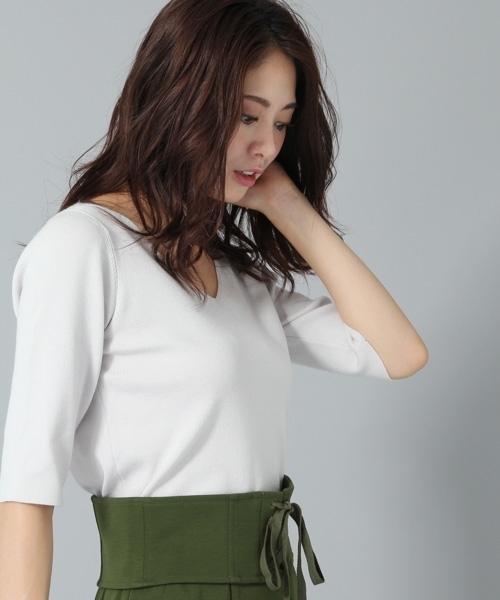 Andemiu（アンデミュウ）の「アクセツキソウバリ５Sプルオーバー768011（ニット/セーター・レディース・グレー/オフホワイト/ブラック・FREE）」の3枚目の写真