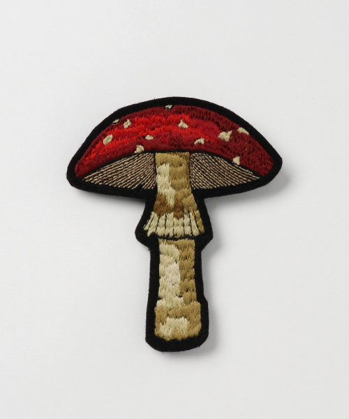 Ne-net（ネネット）の「S きのこクラブブローチ（ブローチ/コサージュ・レディース・その他4/その他5/その他6/その他7・フリー）」の2枚目の写真