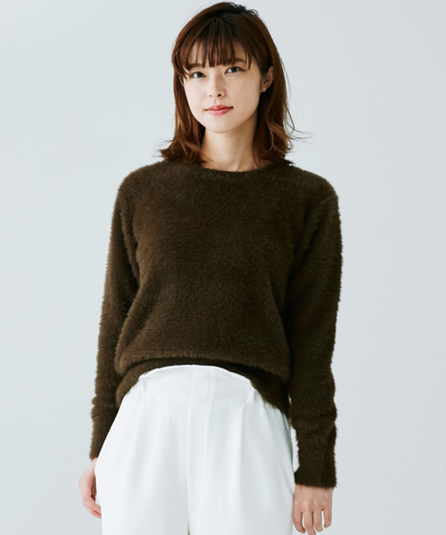 IEDIT(イディット)の「IEDIT シックカラーの洗練フェザーヤーンニットプルオーバー(ニット/セーター・レディース・ブラウン/グリーン/キャメル・SMALL/MEDIUM/LARGE/X-LARGE/XX-LARGE)」の1枚目の写真