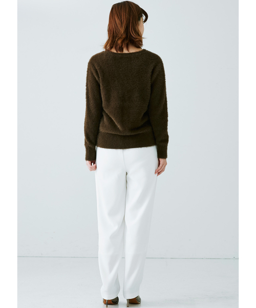 IEDIT(イディット)の「IEDIT シックカラーの洗練フェザーヤーンニットプルオーバー(ニット/セーター・レディース・ブラウン/グリーン/キャメル・SMALL/MEDIUM/LARGE/X-LARGE/XX-LARGE)」の11枚目の写真