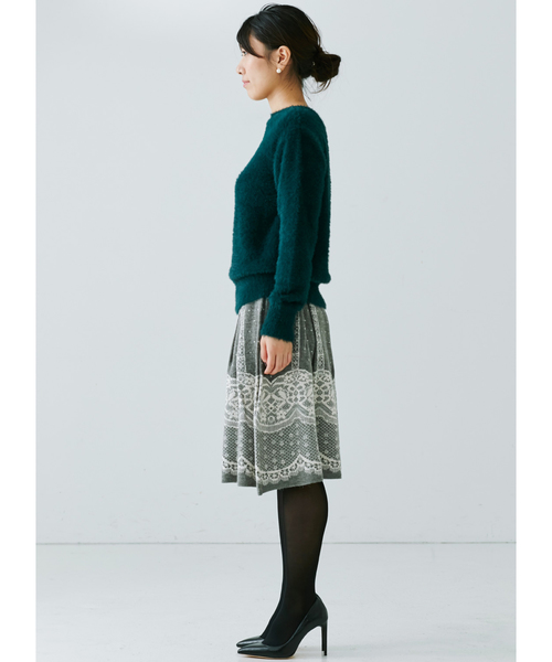 IEDIT(イディット)の「IEDIT シックカラーの洗練フェザーヤーンニットプルオーバー(ニット/セーター・レディース・ブラウン/グリーン/キャメル・SMALL/MEDIUM/LARGE/X-LARGE/XX-LARGE)」の16枚目の写真