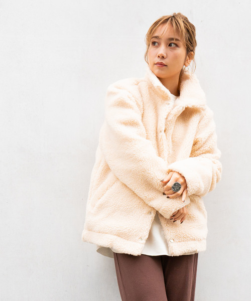 DETAILS（ディテールズ）の「DETAILS/エコファーコーチジャケット（ブルゾン・レディース・ブラック/アイボリー/キャメル・MEDIUM/LARGE）」の2枚目の写真