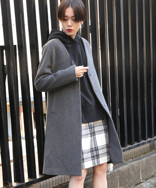 LOWRYS FARM（ローリーズファーム）の「メリノウールノーカラーコート　794329（その他アウター・レディース・ライトグレー/ブラック/グレー/ブラウン/グリーン・MEDIUM/LARGE）」の4枚目の写真