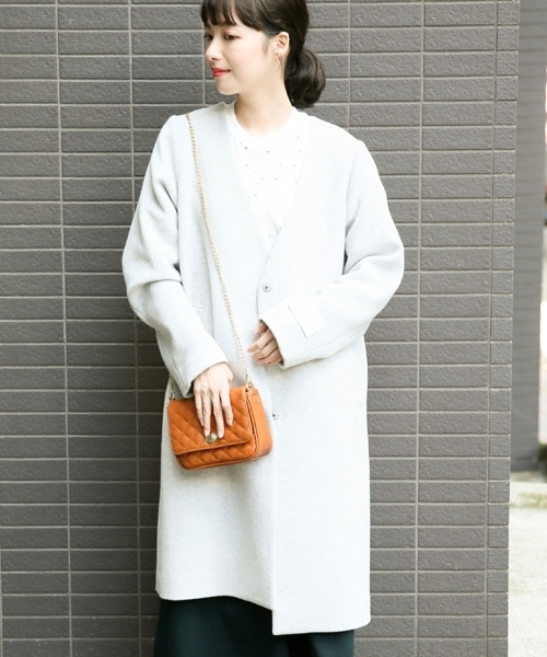 LOWRYS FARM（ローリーズファーム）の「メリノウールノーカラーコート　794329（その他アウター・レディース・ライトグレー/ブラック/グレー/ブラウン/グリーン・MEDIUM/LARGE）」の3枚目の写真