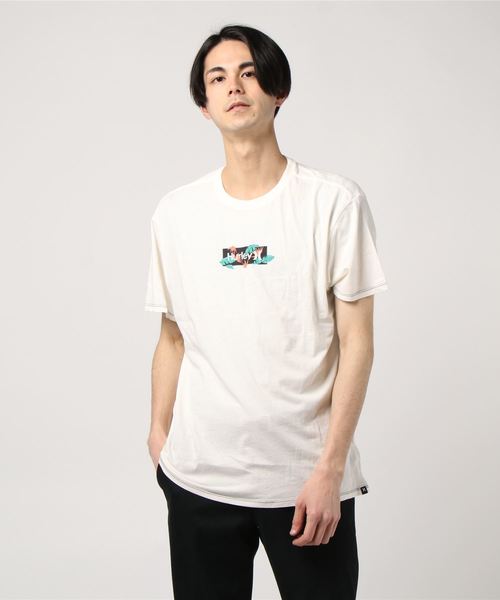 Hurley (ハーレー)の「M LTWT SMALL BOX HANOI TEE SS / ハーレー ロゴプリントTシャツ(Tシャツ/カットソー・メンズ・ブラック/アイボリー・SMALL/MEDIUM/LARGE)」の2枚目の写真