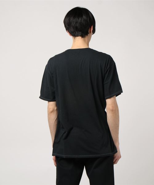 Hurley (ハーレー)の「M LTWT SMALL BOX HANOI TEE SS / ハーレー ロゴプリントTシャツ(Tシャツ/カットソー・メンズ・ブラック/アイボリー・SMALL/MEDIUM/LARGE)」の4枚目の写真