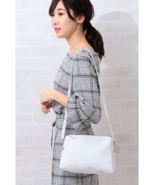 NATURAL BEAUTY BASIC（ナチュラルビューティーベーシック）の「【andGIRL 4月号掲載】クリアコンビトートバッグ（トートバッグ・レディース・ホワイト/ブラウン・ﾌﾘ-）」の10枚目の写真