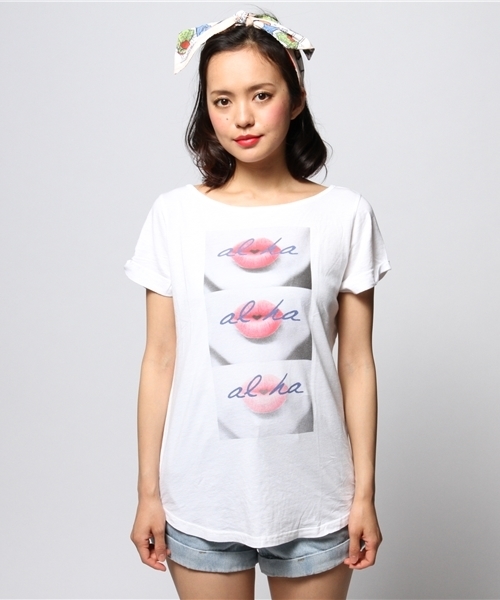 ROSE BUD(ローズバッド)の「(CAMERON HAWAII) 10005-00-456 LIPS BOATNECK TEE(Tシャツ/カットソー・レディース・ホワイト/ピンク・SMALL)」の11枚目の写真