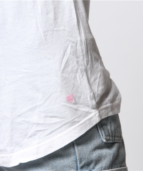 ROSE BUD(ローズバッド)の「(CAMERON HAWAII) 10005-00-456 LIPS BOATNECK TEE(Tシャツ/カットソー・レディース・ホワイト/ピンク・SMALL)」の4枚目の写真