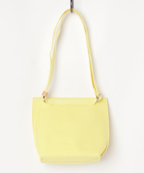 MAISON mou（メゾンムー）の「【amplee/アンプル】kitta shoulder bag（ショルダーバッグ・レディース・ブラック/ネイビー/ピンク/イエロー/グリーン系その他・FREE）」の6枚目の写真