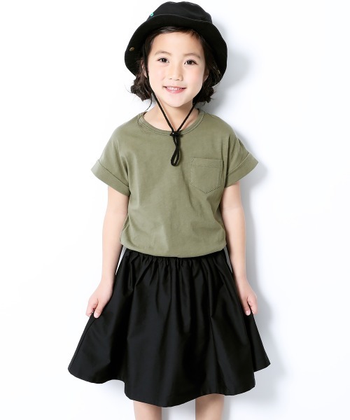 devirock（デビロック）の「半袖ドッキングワンピース（ワンピース・キッズ・オレンジ系その他/グリーン系その他/ピンク系その他/イエロー系その他/ライトブラウン/ワイン/スミクロ/パープル系その他/カーキ/ブラック/ライトベージュ/ベージュ/ブラウン/ラベンダー/グレー系その他/ピンク系その他2/サックスブルー/ブルーグレー/グレー系その他2・130cm/160cm/110cm/80ｃｍ/120cm/150cm/140cm/90cm/100cm）」の2枚目の写真