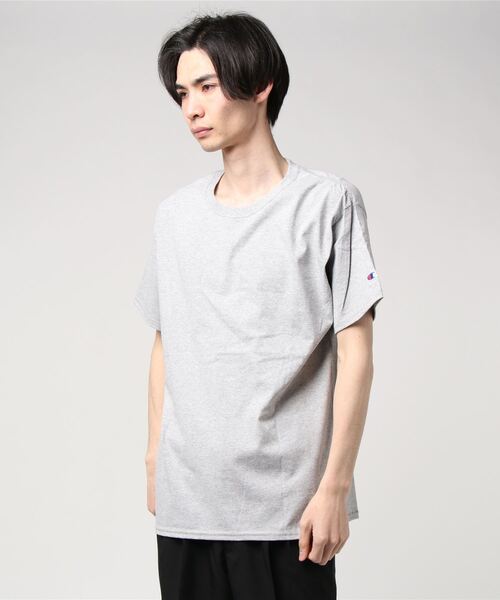 Champion(チャンピオン)の「【Champion/チャンピオン】(UN)6oz. SHORT-SLEEVE T-SHIRT(Tシャツ/カットソー・メンズ・チャコール/グリーン/オートミール/ネイビー/グレー/イエロー/オレンジ/マルーン/ホワイト/ブルー/ブラック/レッド/パープル・LARGE/SMALL/X-LARGE/XXX-LARGE/MEDIUM/XX-LARGE)」の3枚目の写真