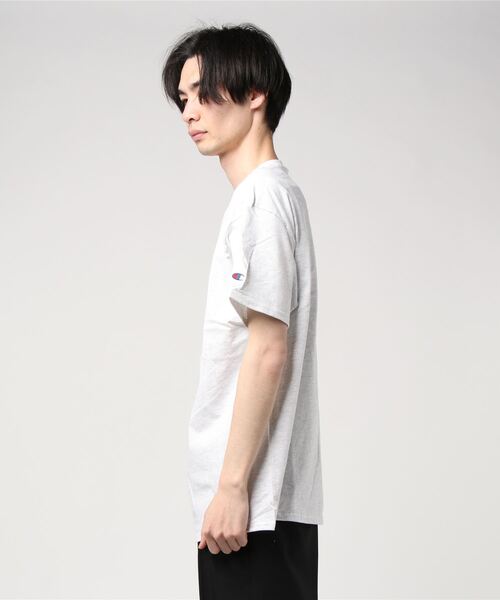 Champion(チャンピオン)の「【Champion/チャンピオン】(UN)6oz. SHORT-SLEEVE T-SHIRT(Tシャツ/カットソー・メンズ・チャコール/グリーン/オートミール/ネイビー/グレー/イエロー/オレンジ/マルーン/ホワイト/ブルー/ブラック/レッド/パープル・LARGE/SMALL/X-LARGE/XXX-LARGE/MEDIUM/XX-LARGE)」の15枚目の写真