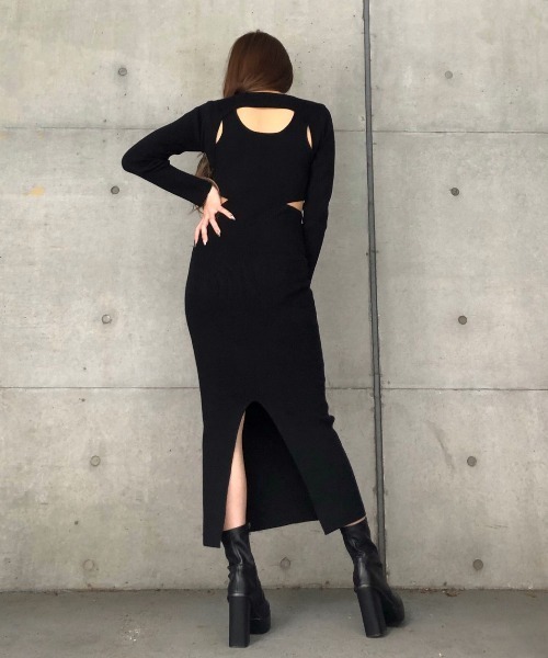 ENVYM(アンビー)の「レイヤードカッテイングKNIT OP(ワンピース・レディース・カーキ/ブラック・FREE)」の5枚目の写真