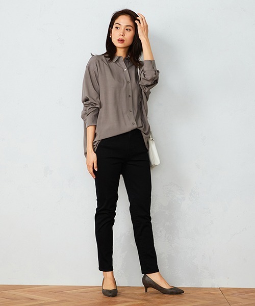 COMME CA ISM（コムサイズム）の「〈ストレッチ〉 カラーデニム スリムパンツ（デニムパンツ・レディース・ブラック/ダークブラウン・SMALL/MEDIUM/LARGE/X-LARGE）」の3枚目の写真