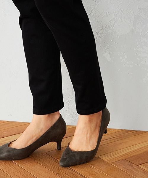 COMME CA ISM（コムサイズム）の「〈ストレッチ〉 カラーデニム スリムパンツ（デニムパンツ・レディース・ブラック/ダークブラウン・SMALL/MEDIUM/LARGE/X-LARGE）」の10枚目の写真