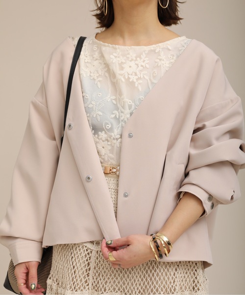 ap retro(アプレトロ)の「ノーカラーオーバージャケット【ZOZOTOWN限定商品】(ノーカラージャケット・レディース・オフホワイト/ベージュ/ブラック・FREE)」の5枚目の写真