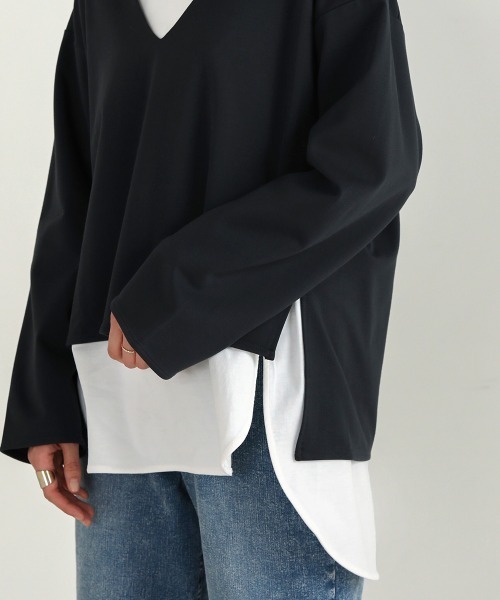 Bou Jeloud(ブージュルード)の「インナー付◆深VネックTOPS(Tシャツ/カットソー・レディース・チャコールグレー/ベージュ・FREE)」の6枚目の写真