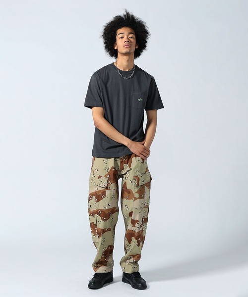 Alpha Industries(アルファインダストリーズ)の「LOONEY TUNES バックプリント Tシャツ キャラクター/タズマニアン・デビル/ワイリー・コヨーテ(Tシャツ/カットソー・メンズ・ベージュ系その他/ブラック系その他2/グレー系その他2/ブラック系その他/ホワイト系その他3/ブラック系その他3/ベージュ系その他3/ホワイト系その他/ホワイト系その他2・LARGE/MEDIUM/X-LARGE)」の20枚目の写真