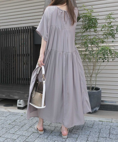 CORNERS（コーナーズ）の「ハーフスリーブティアードワンピース（ワンピース・レディース・ブラック/モカ/ライトベージュ/グレイッシュベージュ・M）」の7枚目の写真