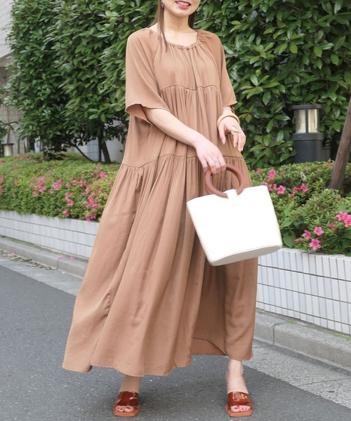 CORNERS（コーナーズ）の「ハーフスリーブティアードワンピース（ワンピース・レディース・ブラック/モカ/ライトベージュ/グレイッシュベージュ・M）」の18枚目の写真