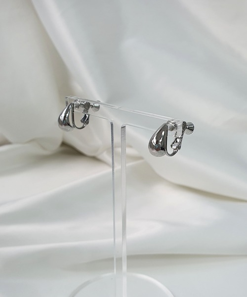 CEMONEMO（セモネモ）の「メタル ティアドロップ イヤリング（イヤリング・レディース・ゴールド/シルバー・FREE）」の7枚目の写真