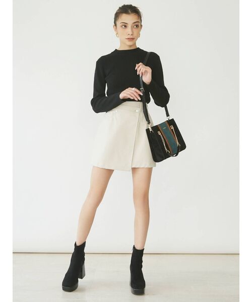 EVRIS（エヴリス）の「ラップデザインミニスカート（スカート・レディース・ブラック/グリーン/アイボリー・SMALL/MEDIUM）」の5枚目の写真