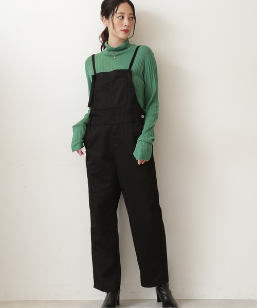 NATURAL BEAUTY BASIC(ナチュラルビューティーベーシック)の「デニムサロペット/0171240981(サロペット/オーバーオール・レディース・ブラック・MEDIUM/SMALL)」の2枚目の写真