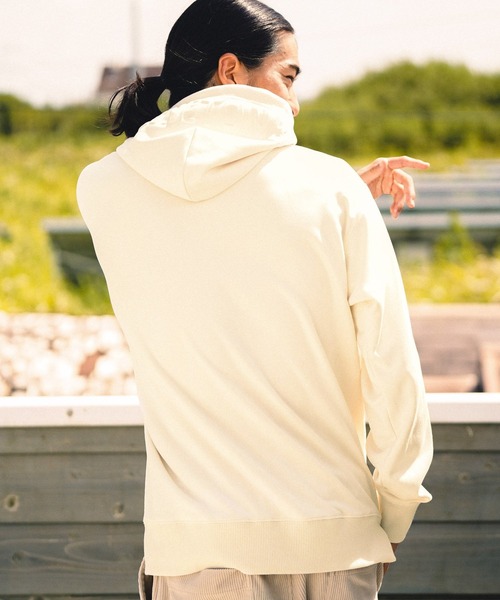 Minnetonka（ミネトンカ）の「【MINNETONKA（ミネトンカ）×BAYFLOW】ECOスエードパーカー（パーカー・メンズ・ホワイト/ブラック/ベージュ/オレンジ・SMALL/MEDIUM/LARGE）」の7枚目の写真