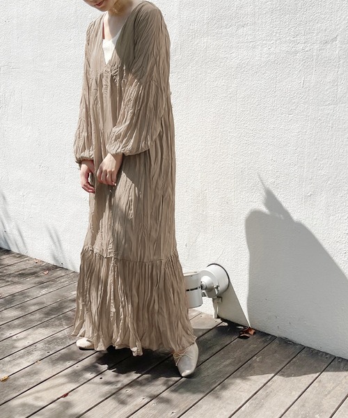 apres jour clair（アプレジュールクレア）の「【apres jour clair】クリンクルワンピース（ワンピース・レディース・モカ/アイボリー/ブラウン系その他・フリー/X-LARGE）」の3枚目の写真