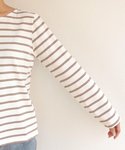 andme(アンドミー)の「コットン長袖クルーネックボーダーTシャツ(Tシャツ/カットソー・レディース・グレイッシュベージュ/ホワイト×パープル/ベージュ系その他/ホワイト×ブラック/ホワイト×ピンク/ホワイト×ブルー・M/L)」の12枚目の写真