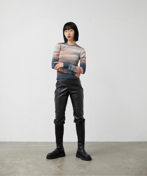 FEKETE（フェケテ）の「FEKETE SIDE GORE LONG BOOTS（ブーツ・レディース・ブラック・23.0cm/24.0cm/25.0cm）」の2枚目の写真