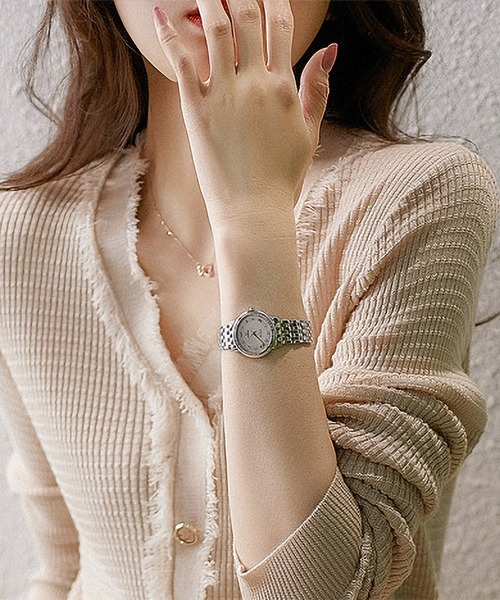 LOPASS(ロパス)の「vネックワッフルニットトップス(カーディガン/ボレロ・レディース・ブラック/ライトベージュ・MEDIUM/LARGE)」の11枚目の写真