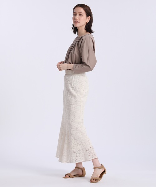 INED（イネド）の「ギャザーネックカットソー《接触冷感》（Tシャツ/カットソー・レディース・ネイビー/オフホワイト/ターコイズブルー/モカ・9号）」の14枚目の写真