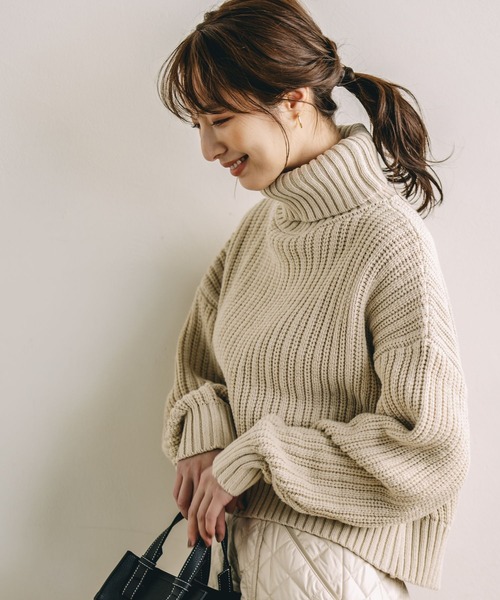 Andemiu(アンデミュウ)の「ショートヘンケイアゼタートル269623(ニット/セーター・レディース・ブラウン/グレー/ピンク/ブルー・FREE)」の3枚目の写真