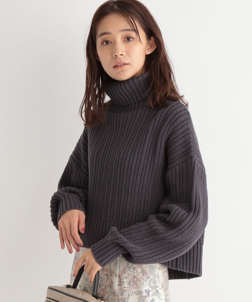 Andemiu(アンデミュウ)の「ショートヘンケイアゼタートル269623(ニット/セーター・レディース・ブラウン/グレー/ピンク/ブルー・FREE)」の2枚目の写真
