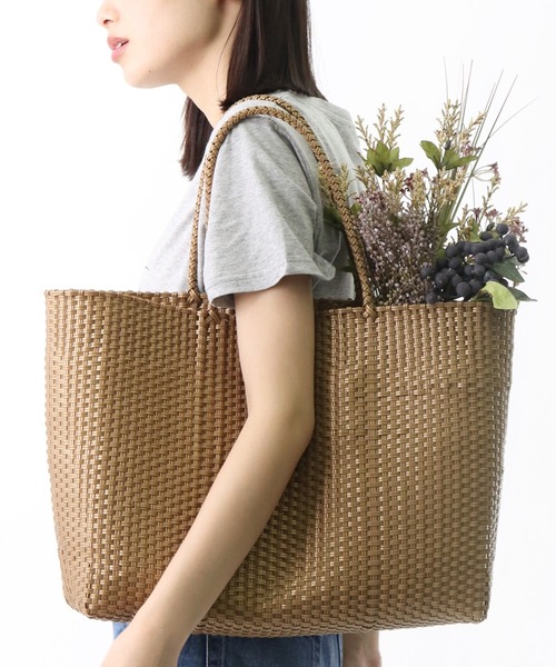 salle de bal(サルデバル)の「【 salle de bal / サルデバル 】メルカド バッグ マルシェバッグ お買い物バッグ(トートバッグ・レディース・ブラック/オフホワイト/ゴールド/グレイッシュベージュ・FREE)」の10枚目の写真