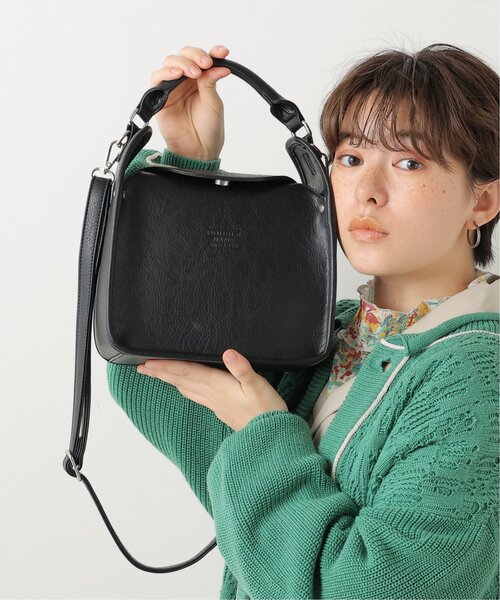 DOUBLE NAME（ダブルネーム）の「持ち手付きスクエア合皮ショルダーBAG（ショルダーバッグ・レディース・ブラック/キナリ・FREE）」の5枚目の写真