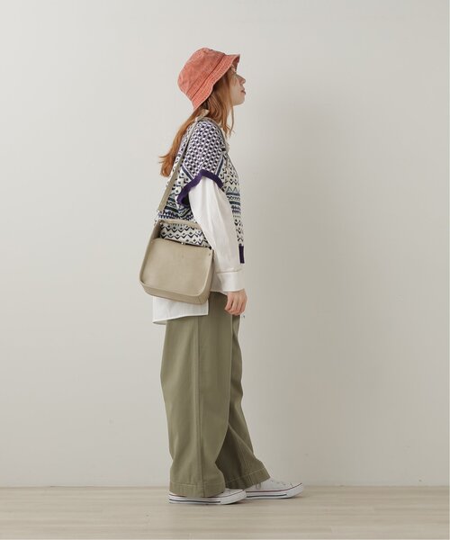 DOUBLE NAME（ダブルネーム）の「持ち手付きスクエア合皮ショルダーBAG（ショルダーバッグ・レディース・ブラック/キナリ・FREE）」の10枚目の写真