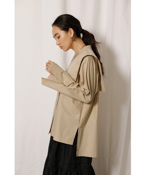 crie conforto（クリーコンフォルト）の「シャイニー取り外しビックカラーブラウス（シャツ/ブラウス・レディース・ホワイト/ブラック/ベージュ・SMALL/MEDIUM）」の4枚目の写真