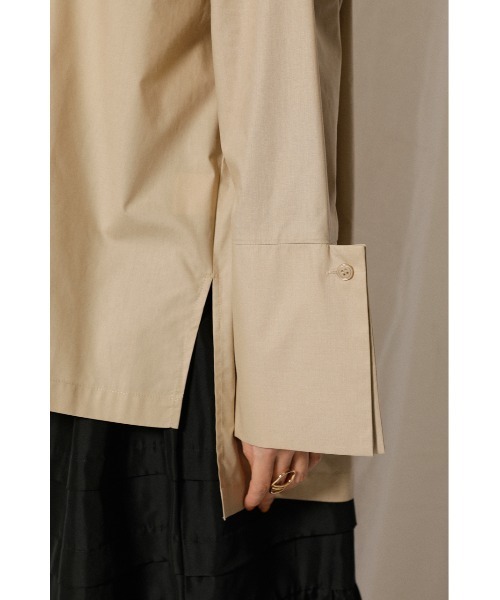 crie conforto（クリーコンフォルト）の「シャイニー取り外しビックカラーブラウス（シャツ/ブラウス・レディース・ホワイト/ブラック/ベージュ・SMALL/MEDIUM）」の20枚目の写真